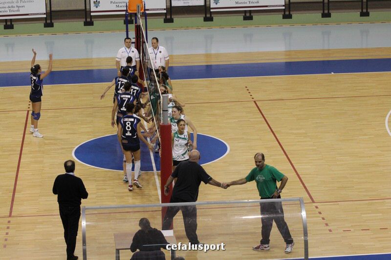 111030 volley 265_tn.jpg